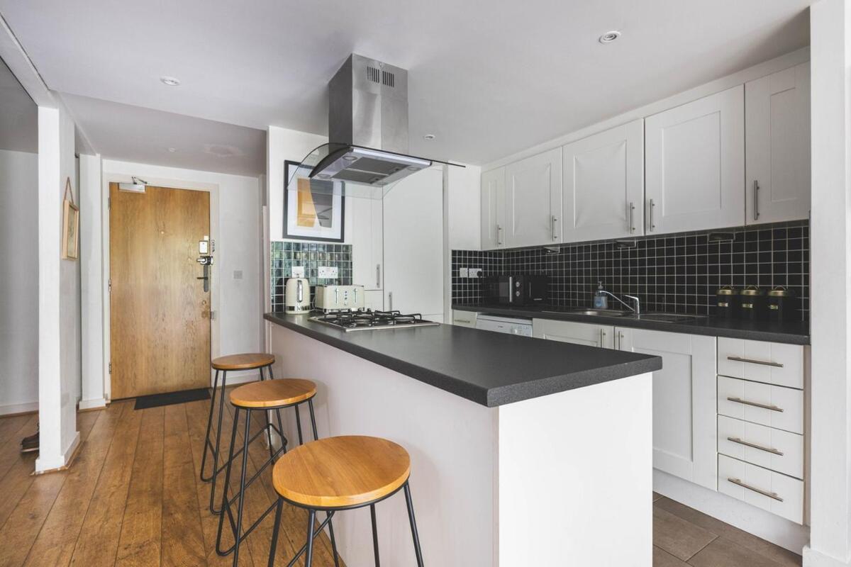 2bed Stratford With Easy Access To London, O2, Excel, Parking Nearby Appartement *