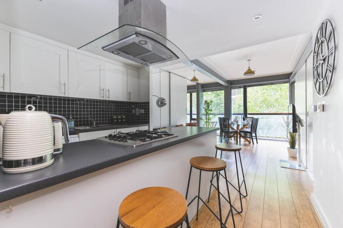 Appartement 2bed Stratford With Easy Access To London, O2, Excel, Parking Nearby Londres